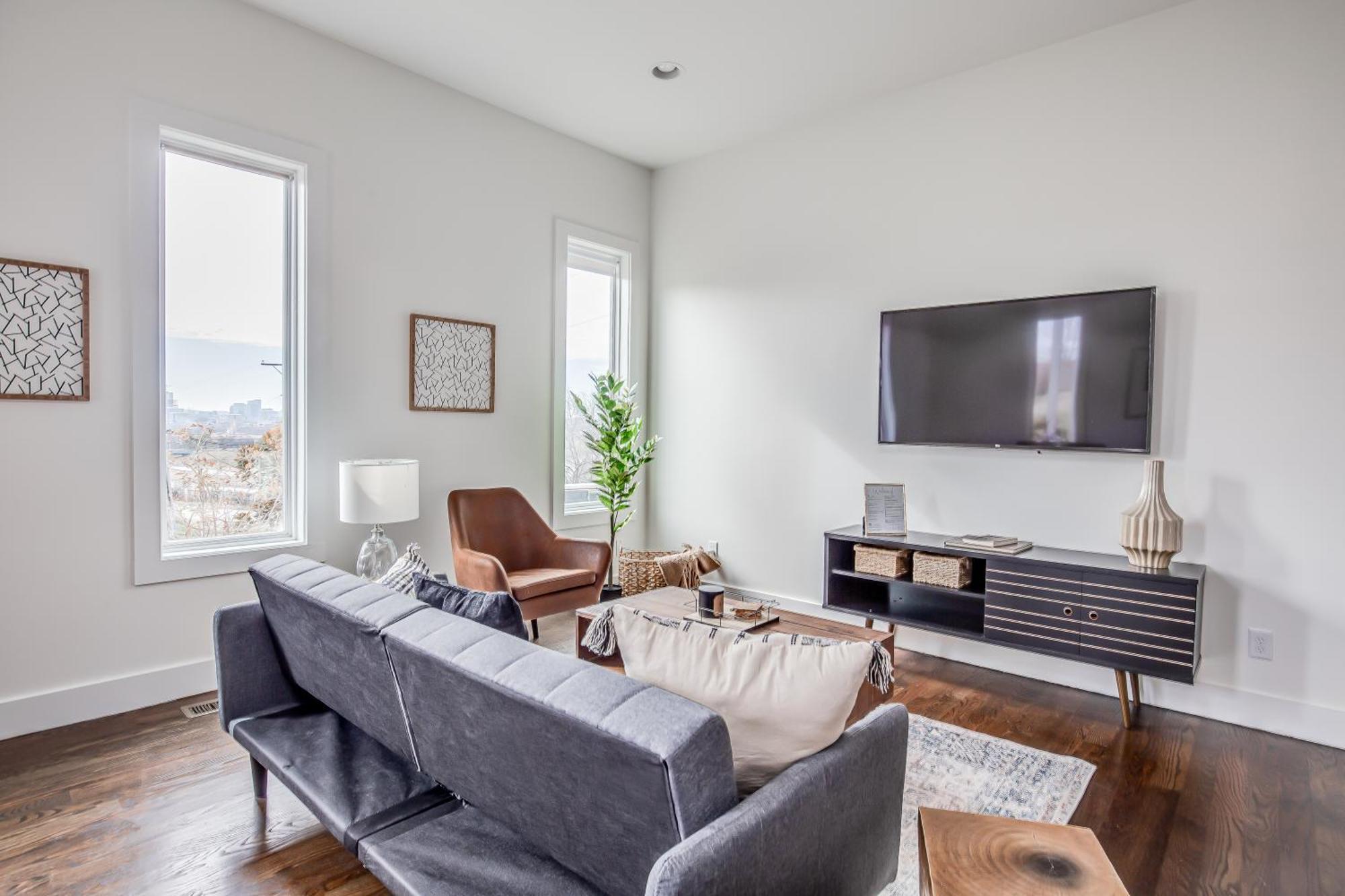 Whiskey House With Rooftop Golf, City Views! 8Min To Downtown! Sleeps 9! Nashville Exterior photo