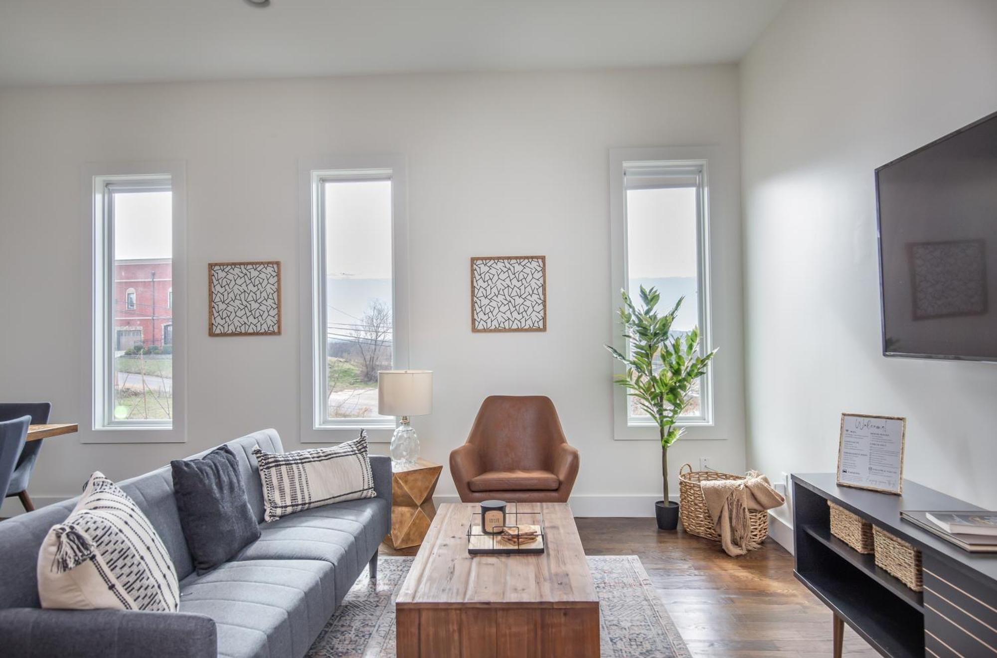 Whiskey House With Rooftop Golf, City Views! 8Min To Downtown! Sleeps 9! Nashville Exterior photo
