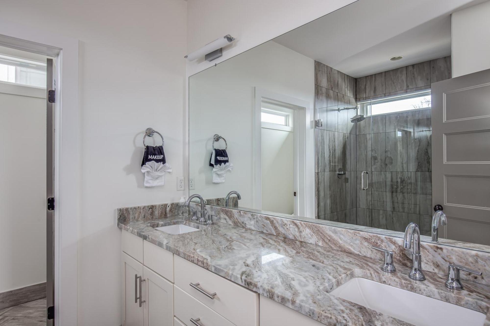 Whiskey House With Rooftop Golf, City Views! 8Min To Downtown! Sleeps 9! Nashville Exterior photo